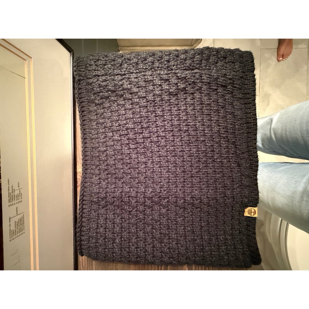 Timberland neck scarf with fleece lining, black. One size
